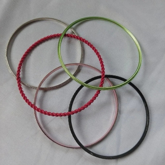 Lot of 5 Unique Colourful  Metal Bangles/Bracelets - Picture 3 of 3